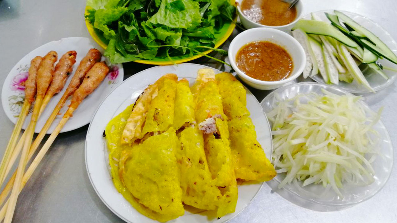 Banh Xeo and Nem Lui