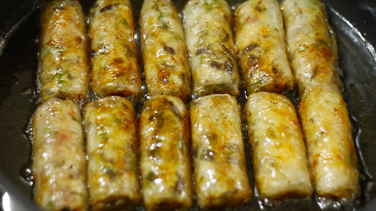 Fried spring rolls technique