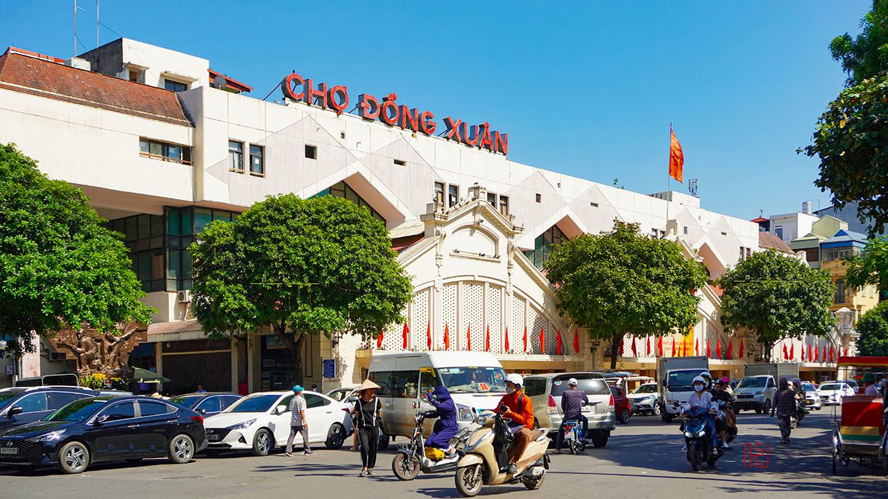 Dong Xuan Market