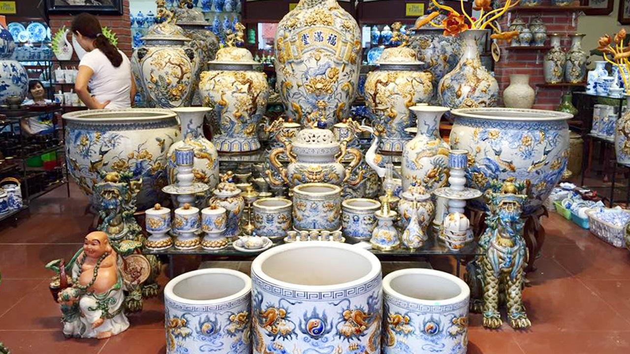 Bat trang vs. thanh ha pottery village
