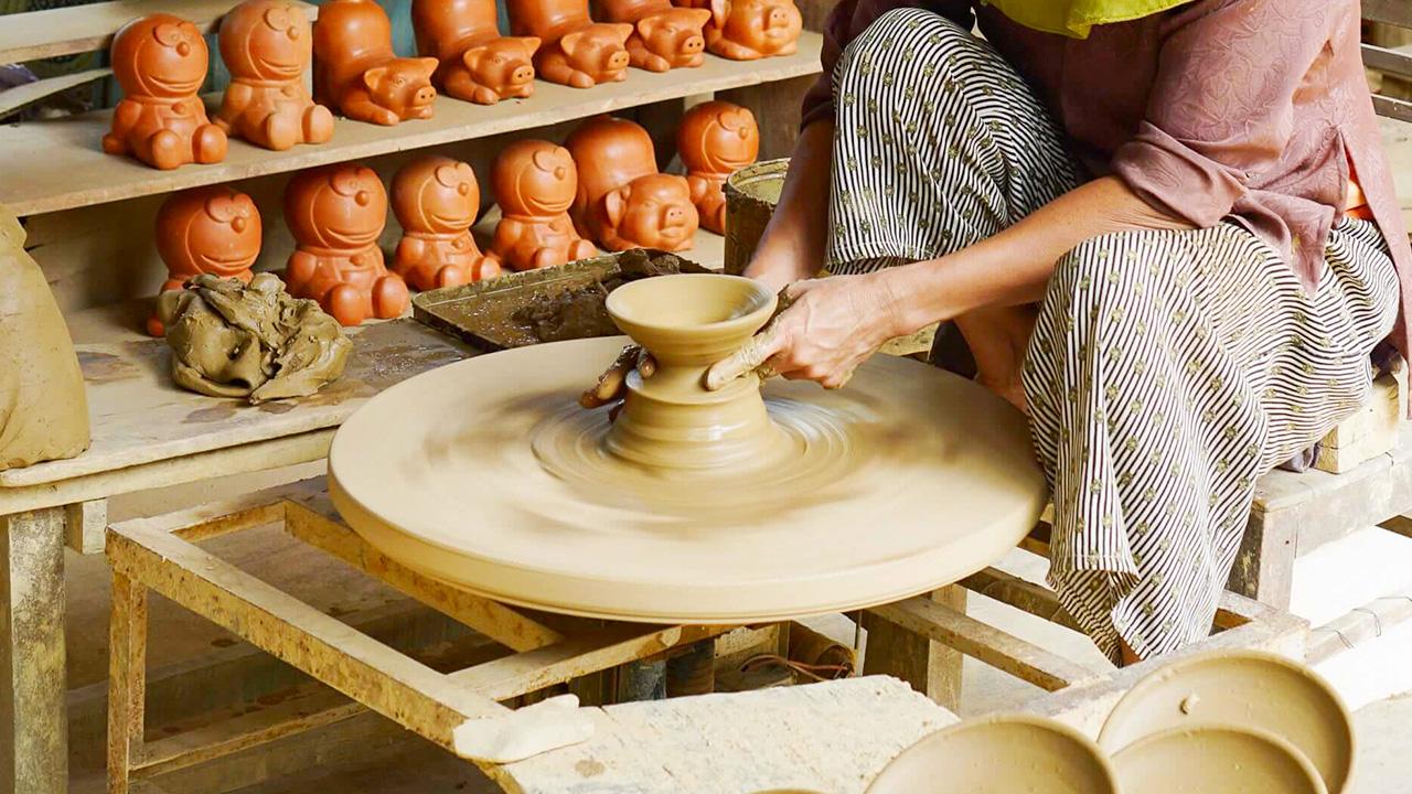 Traditional pottery making methods bat trang village