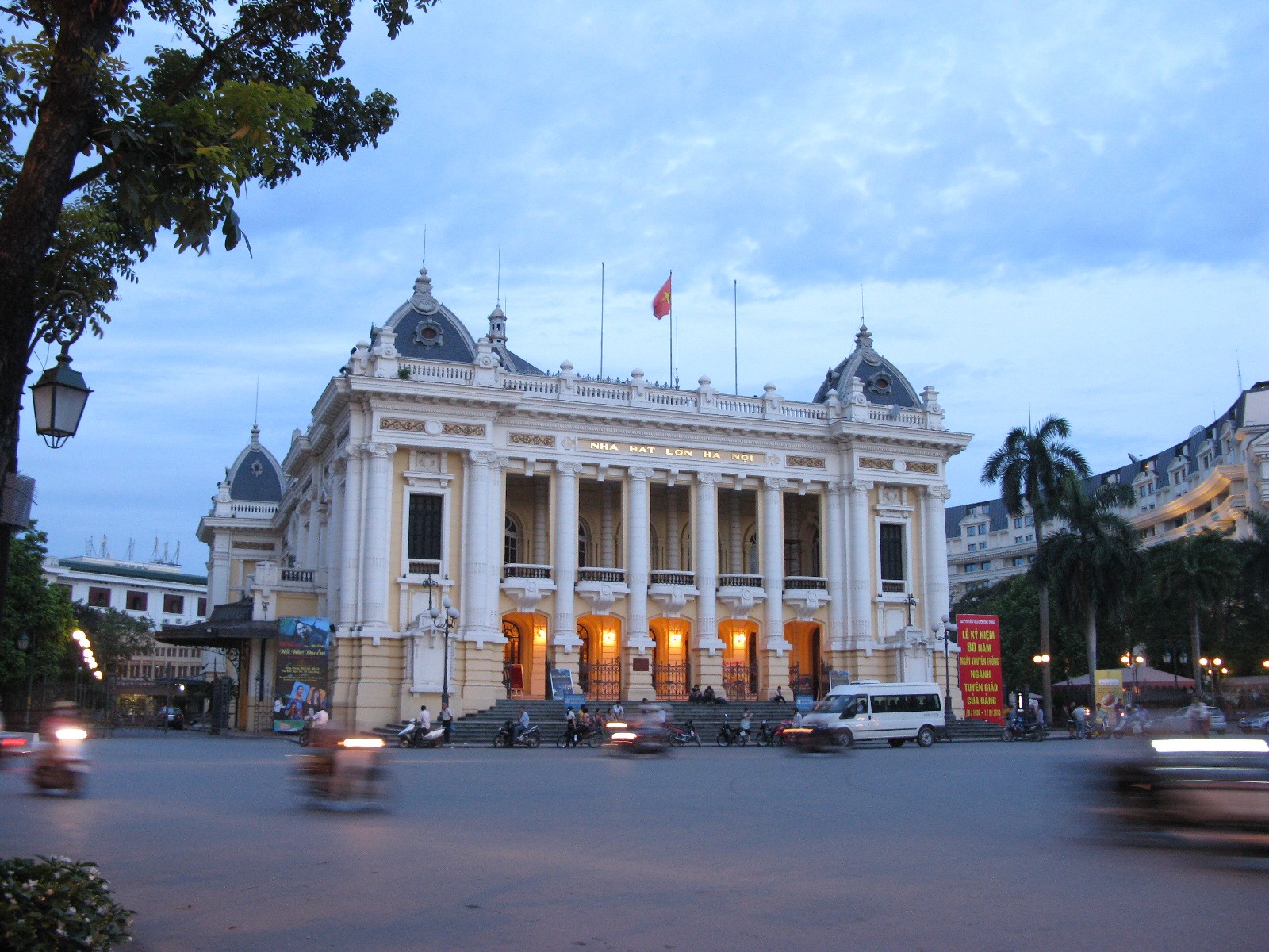 Role in vietnamese performing arts hanoi opera house