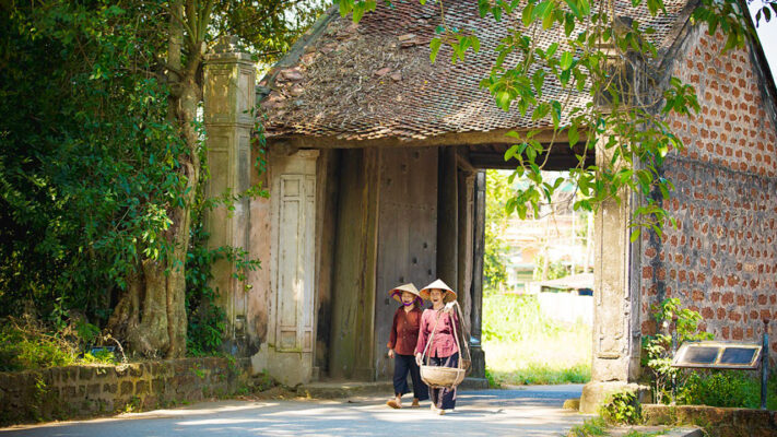 Duong Lam Ancient Village