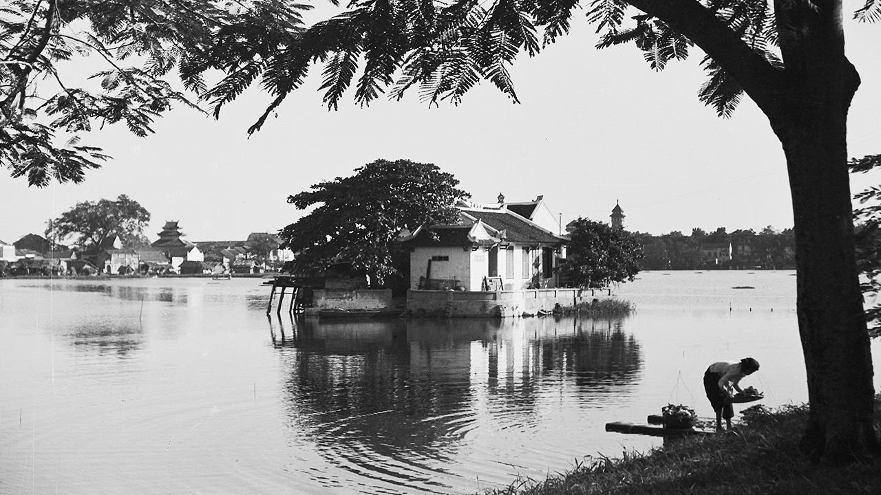 Historical events related to Truc Bach Lake