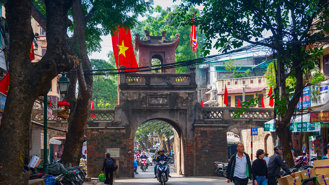 Get to Old East Gate Hanoi