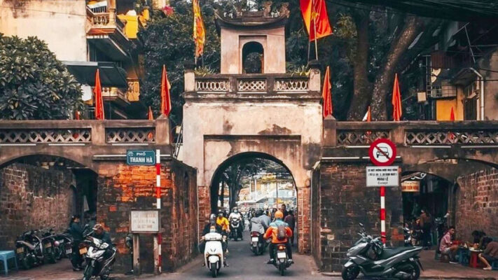 Old East Gate (Ô Quan Chưởng)