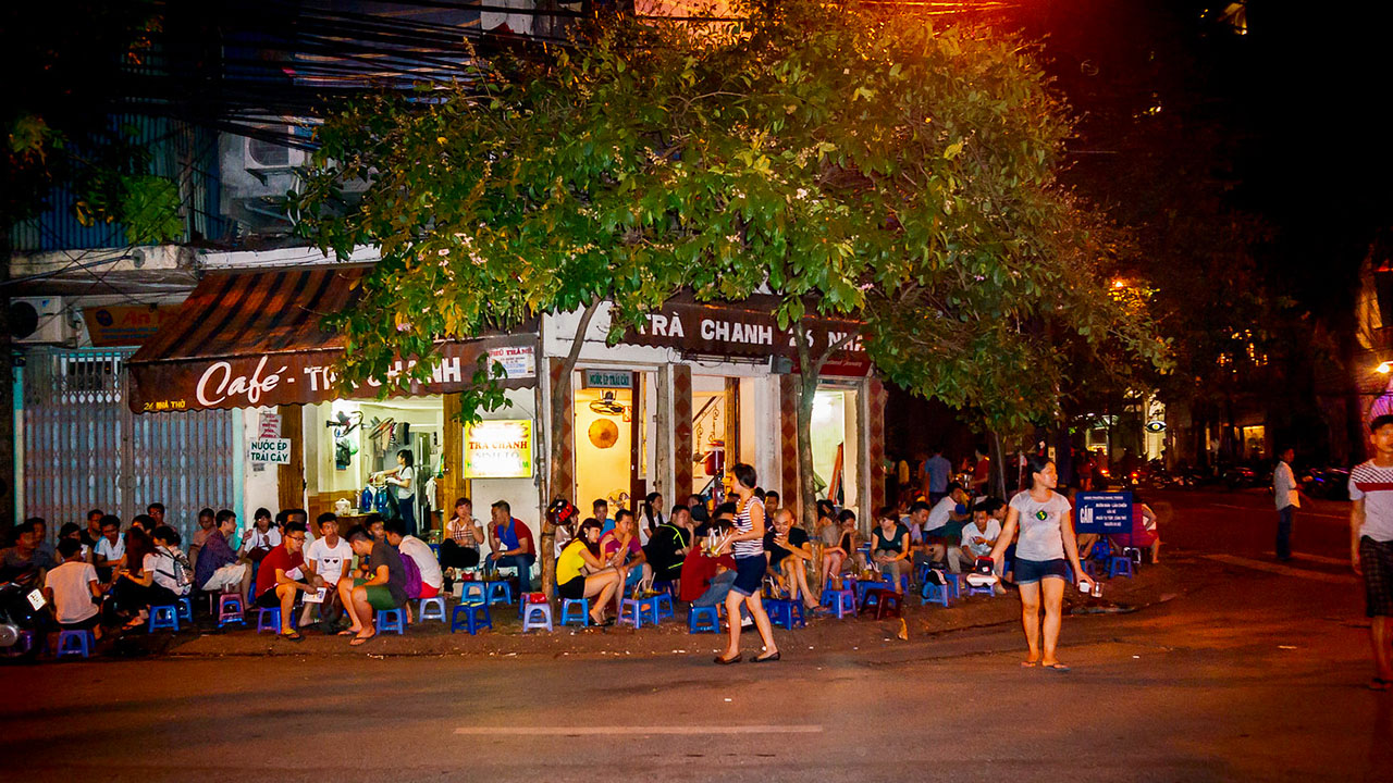 Tra Chanh in Nha Tho street