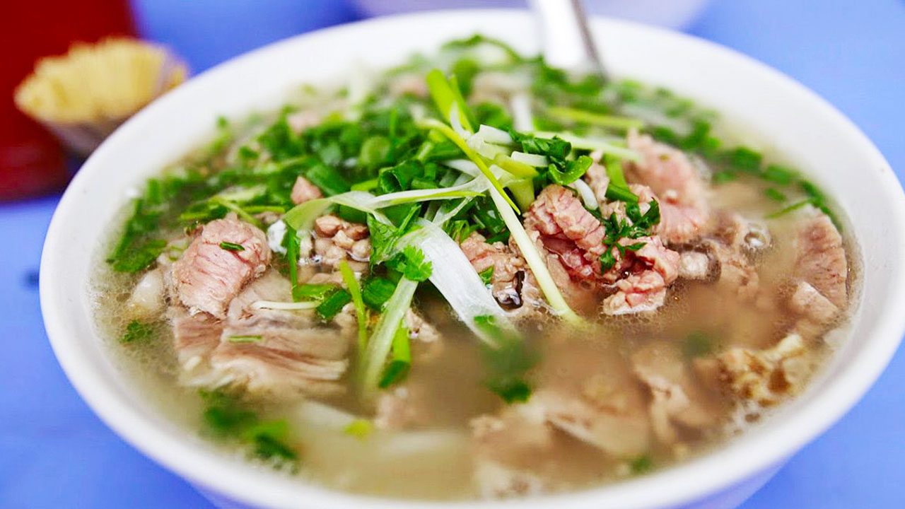 Phở Gia Truyền bowl