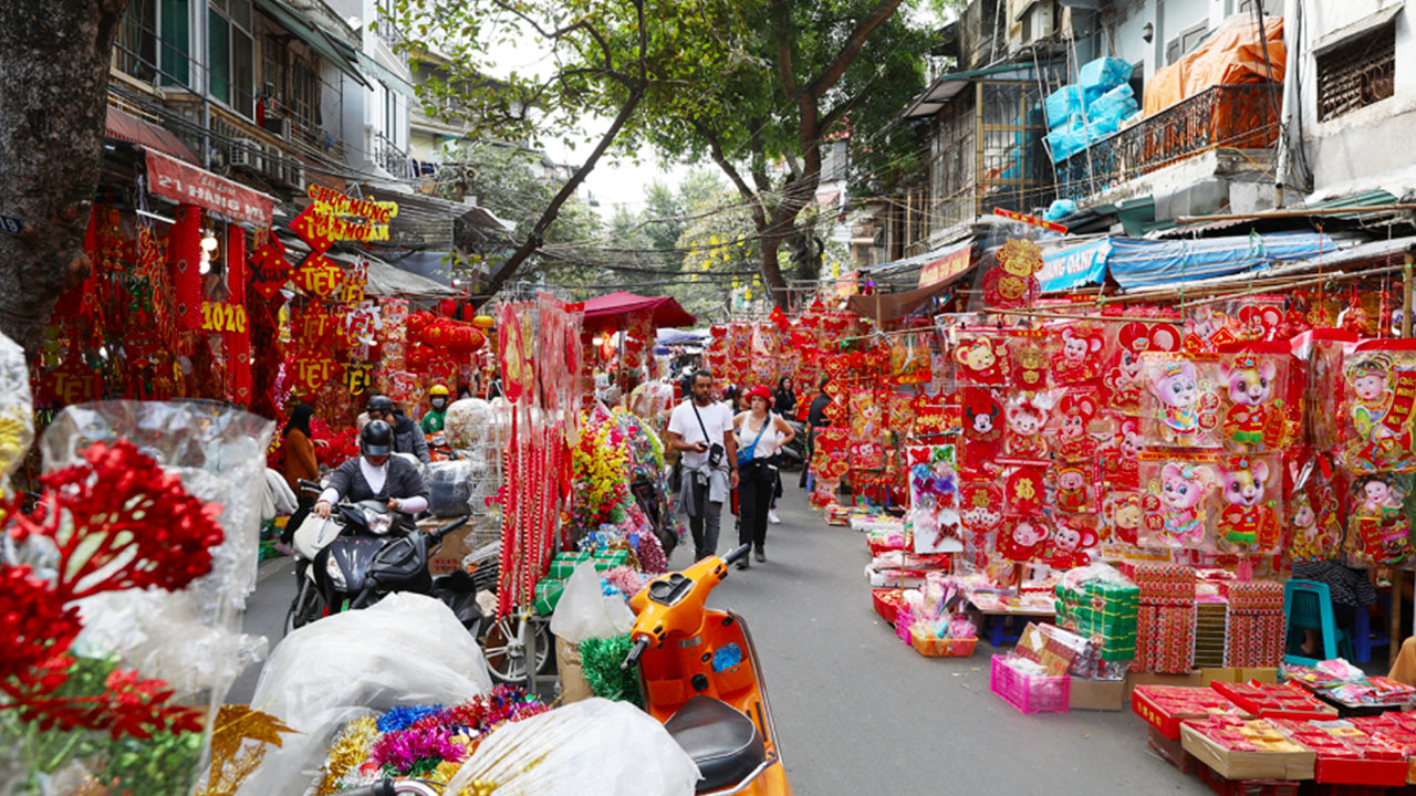 Lunar New Year in Hanoi Old Quarter