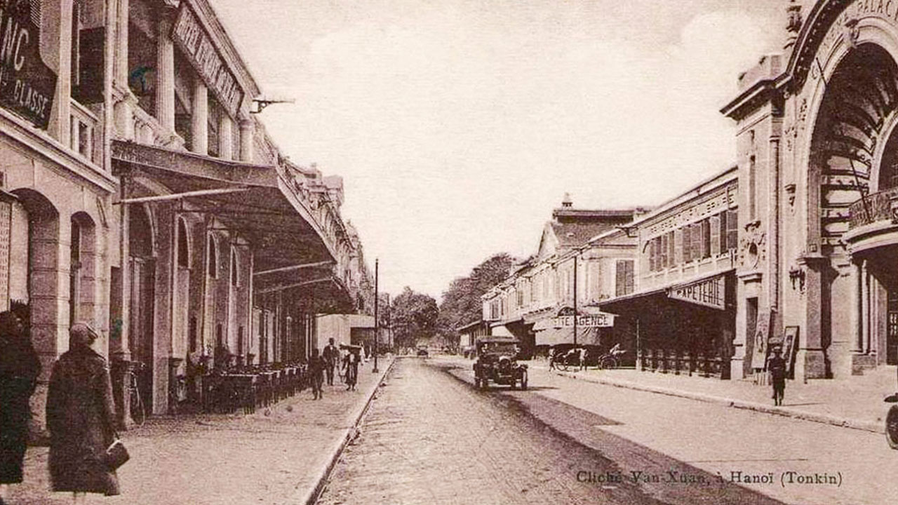 Trang Tien Street during the French colonial period