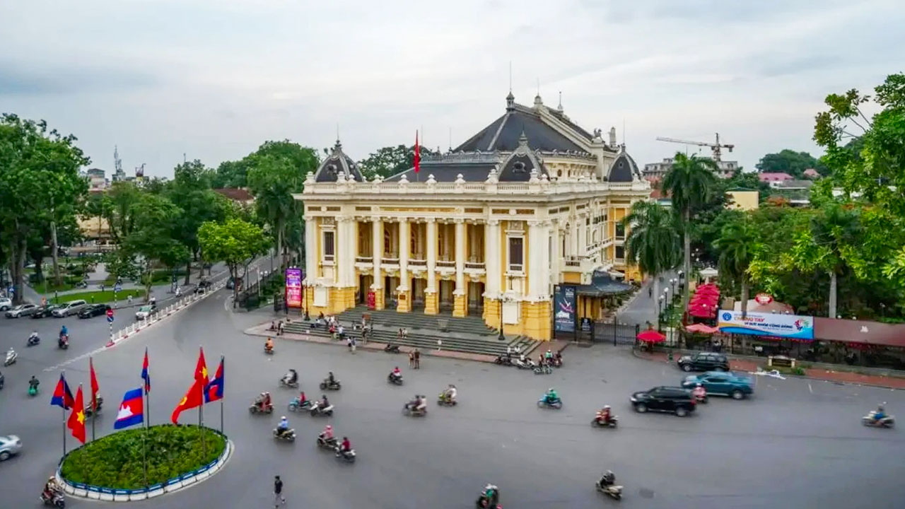 August Revolution Square