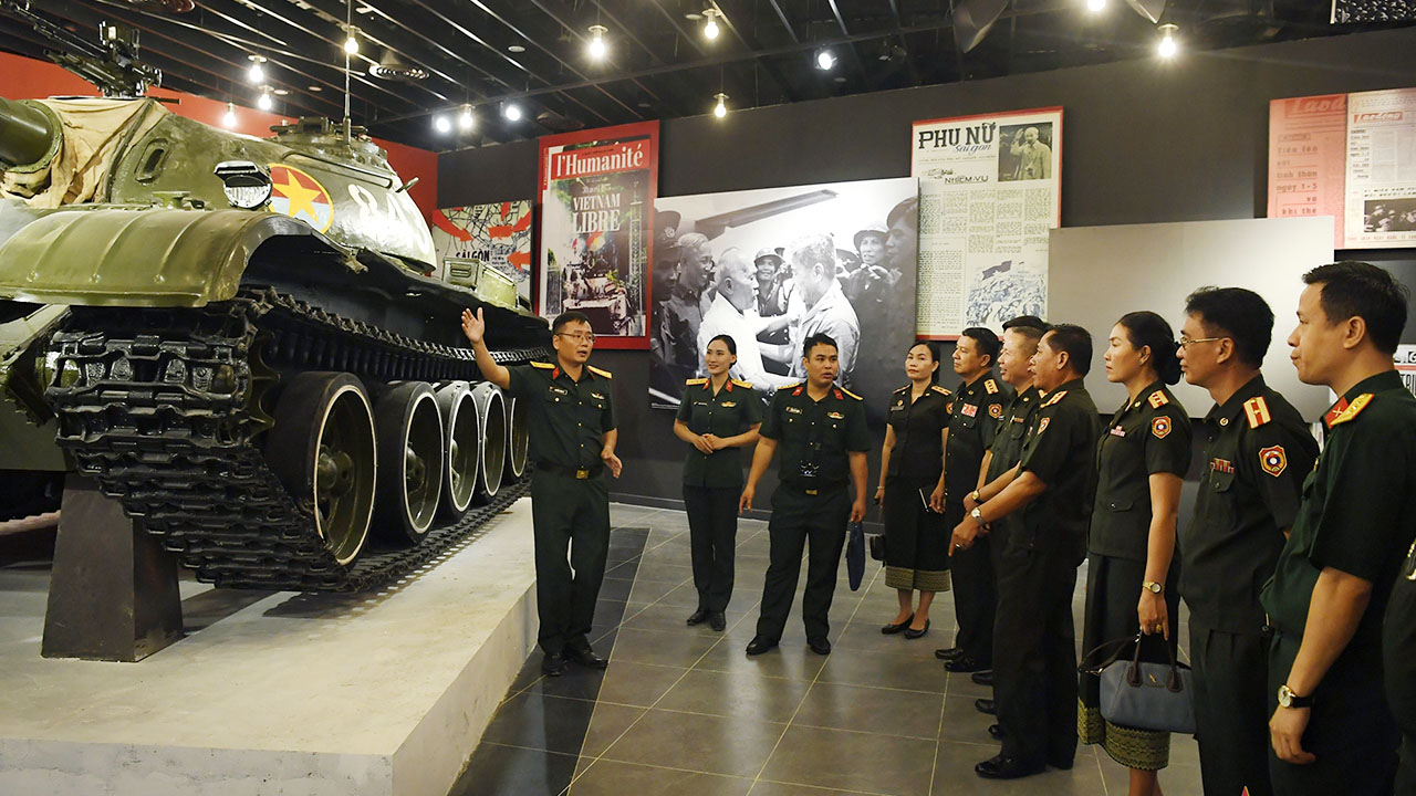 Overview of the exhibition halls vietnam military history museum