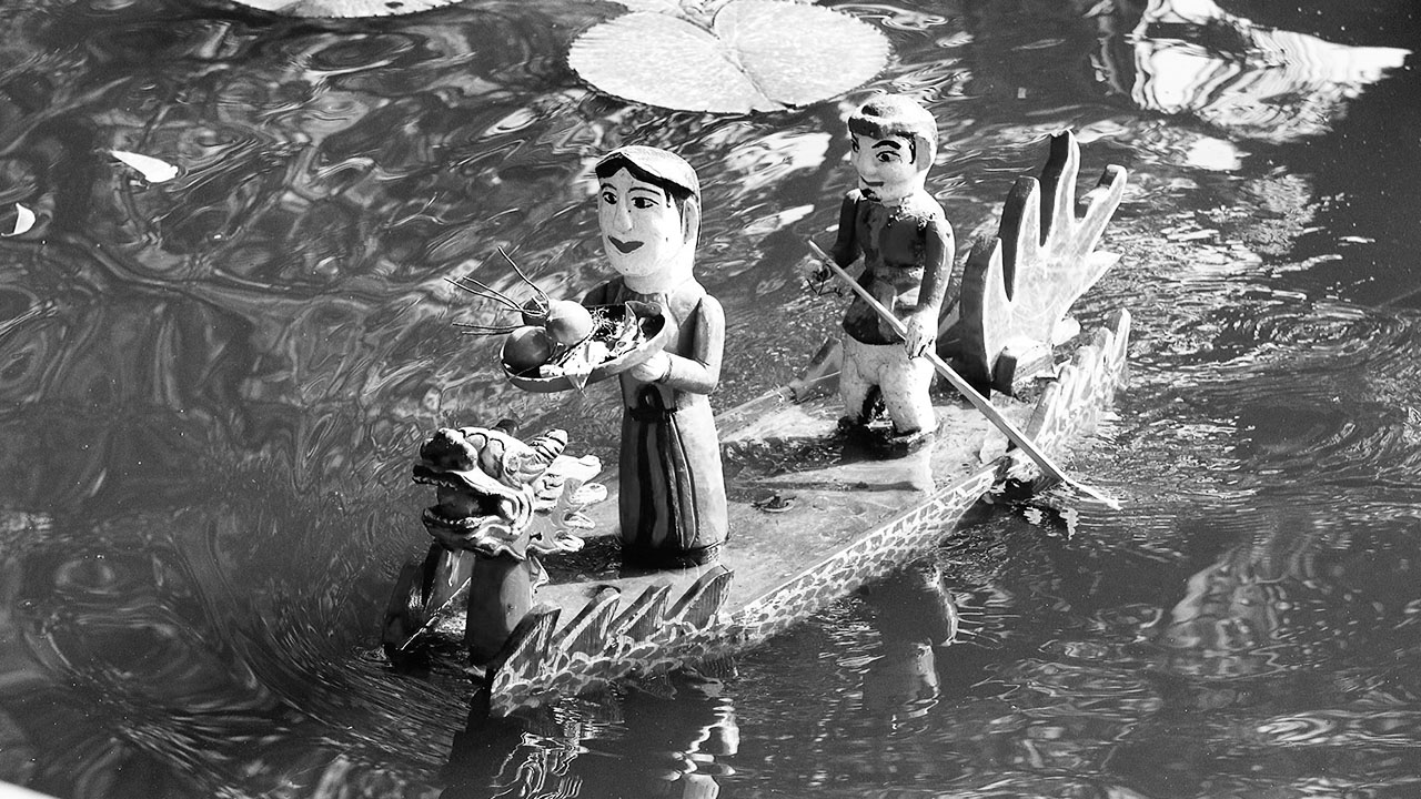 Water puppet history