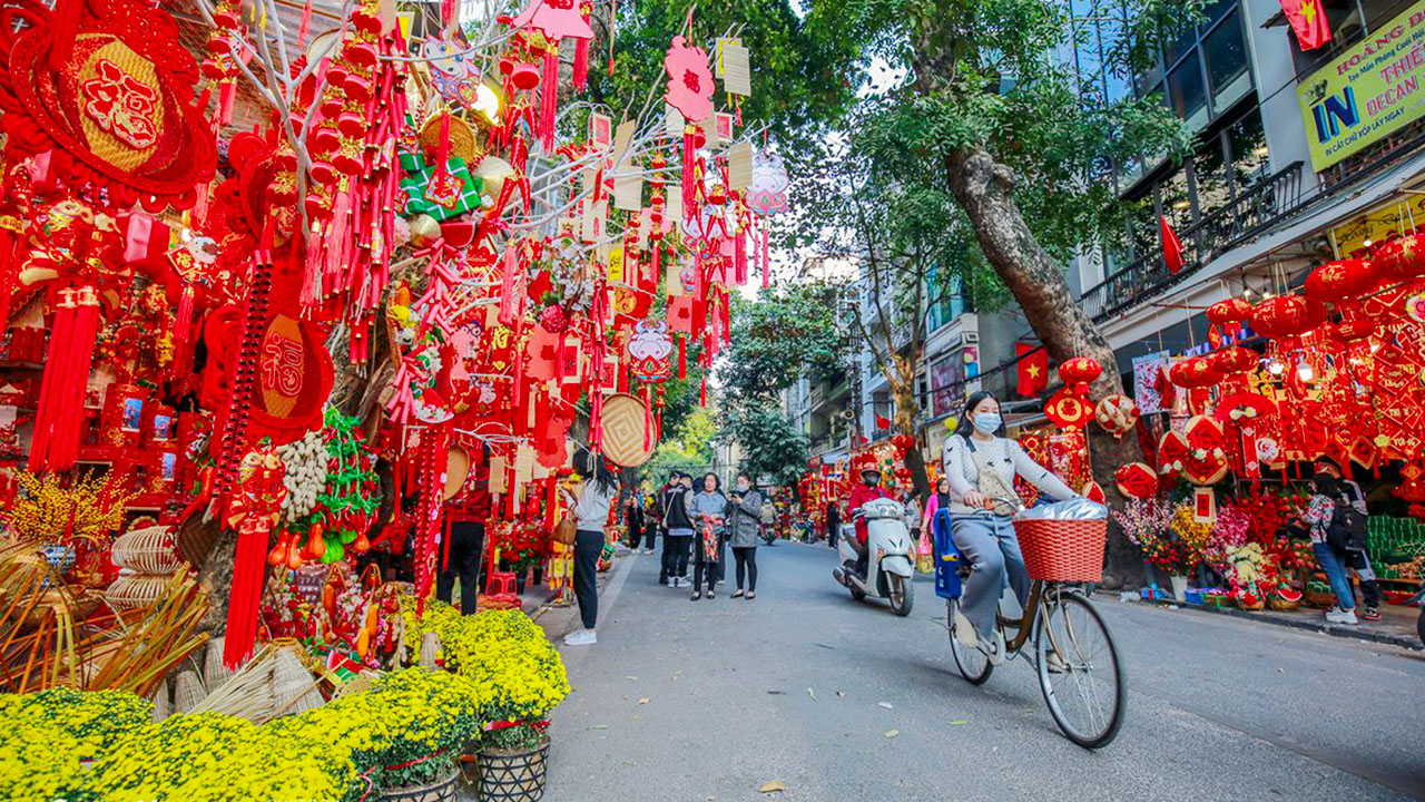 Tet in Hanoi Old Quarter