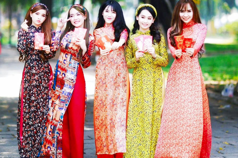 Festivals and celebrations featuring traditional attire Vietnamese dress