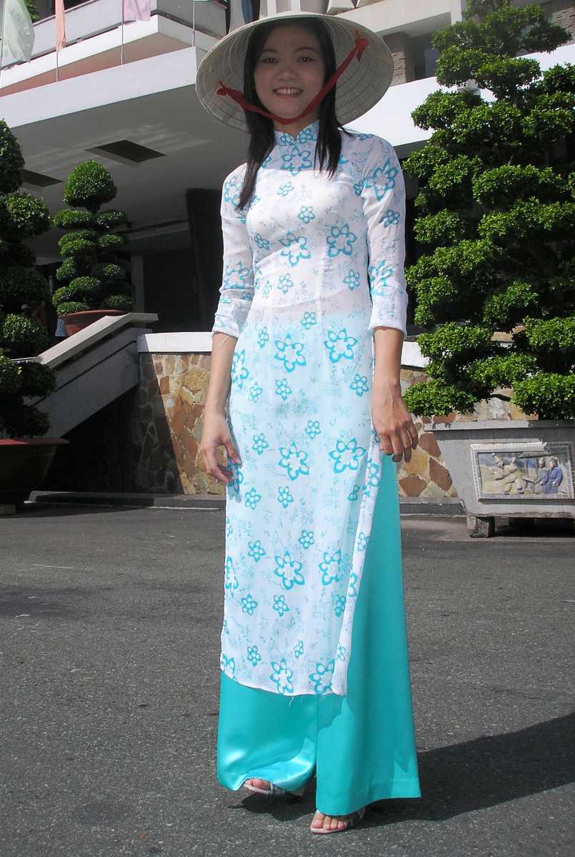 The influence of traditional dress on Vietnamese identity