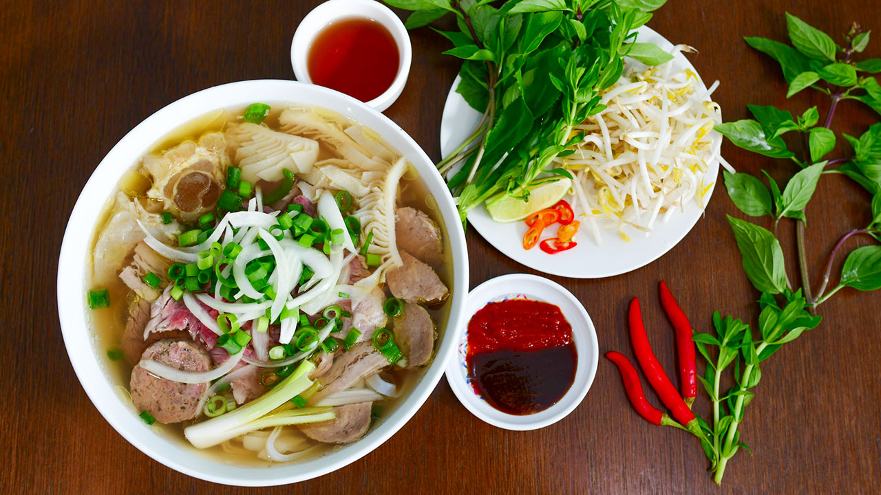 Pho: The National Dish of Vietnam Traditional Vietnamese Dishes