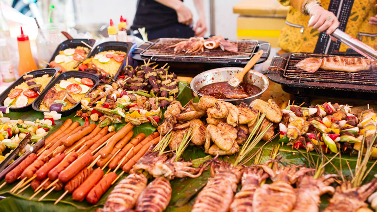 Street Food Culture in Vietnam Traditional Vietnamese Dishes