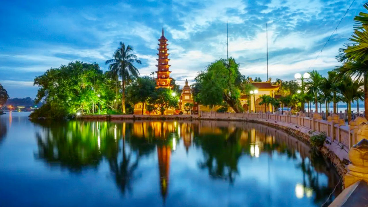 Religious sites in hanoi things to see