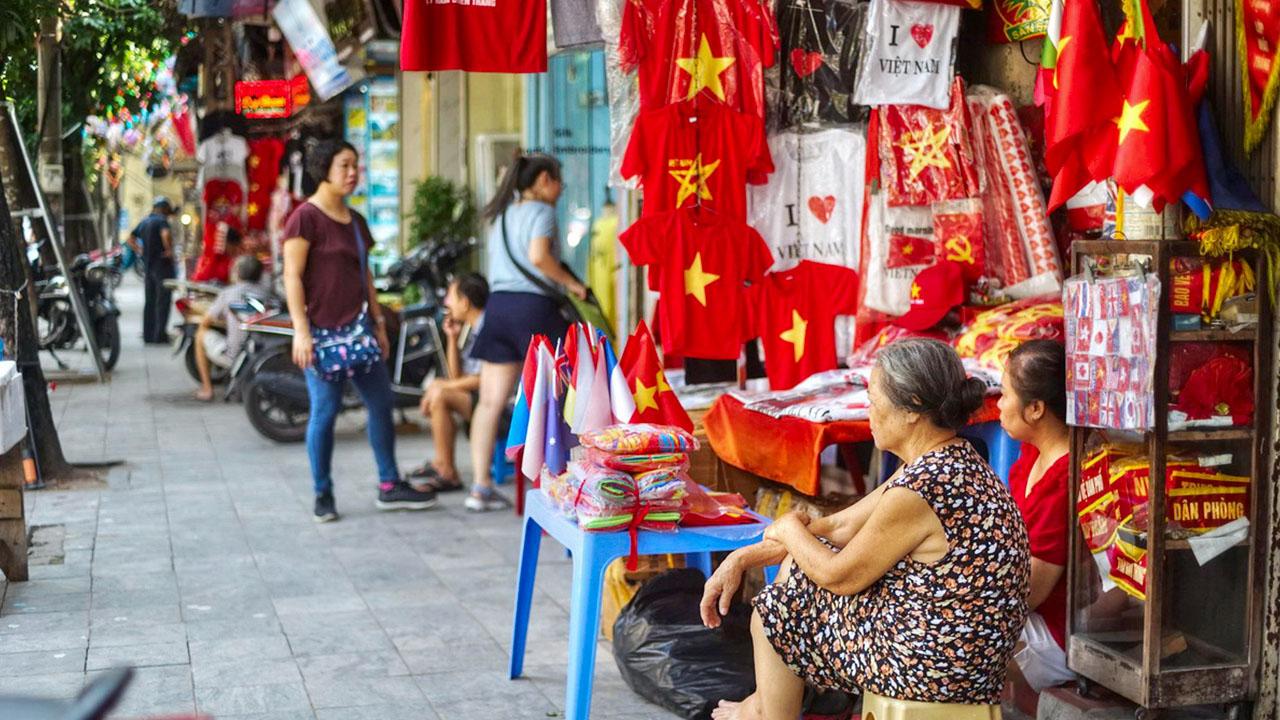 Shopping Opportunities on Hang Bong Street