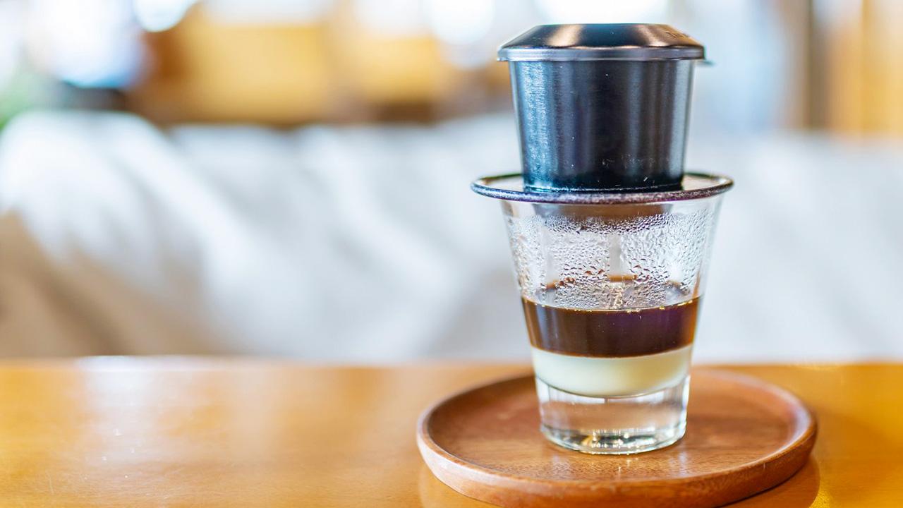 Taste Comparison: Egg Coffee vs. Traditional Vietnamese Coffee
