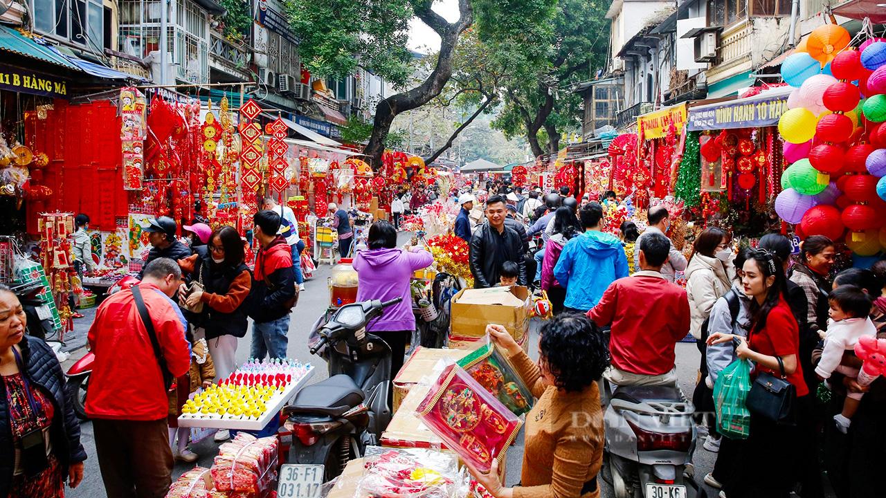 Shopping in Hanoi Old Quarter experiences