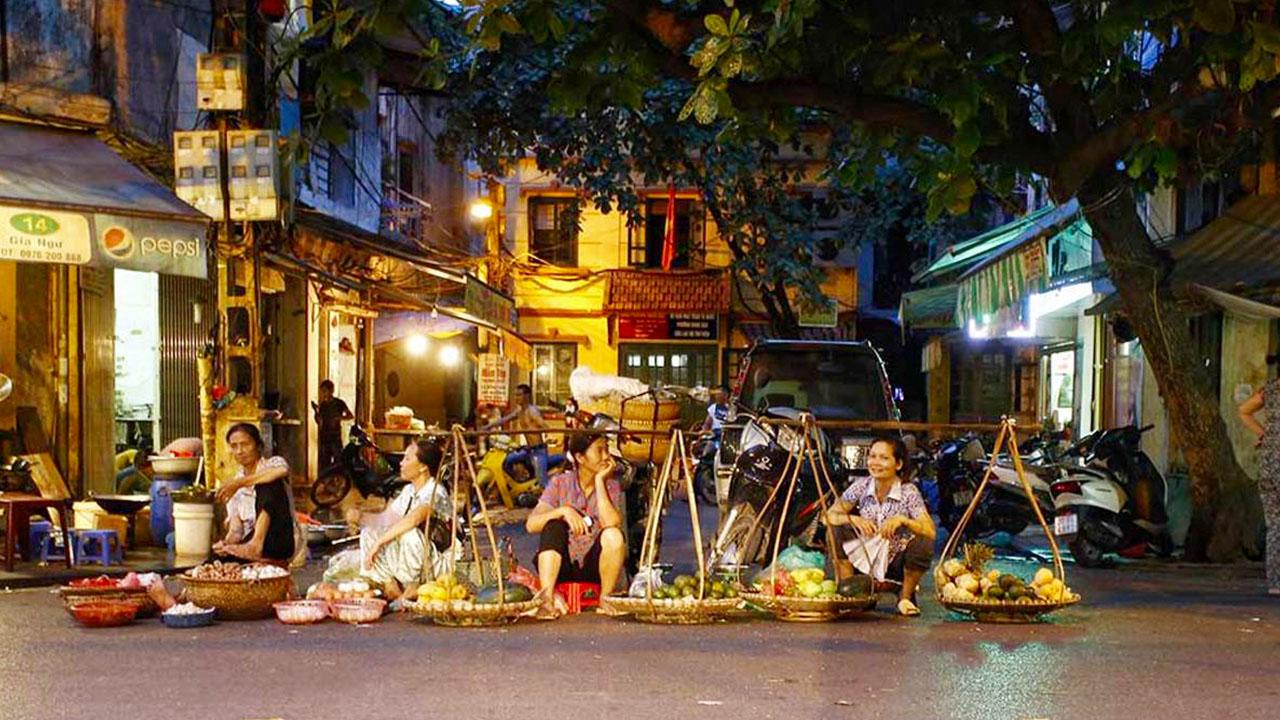 Vendors on the sidewalk