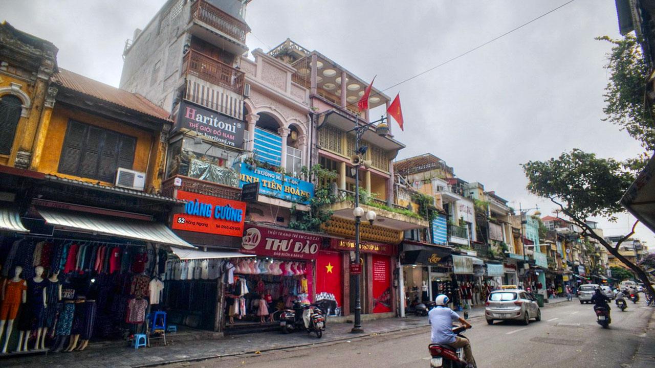 Hang Ngang - Famous shopping street in Hanoi