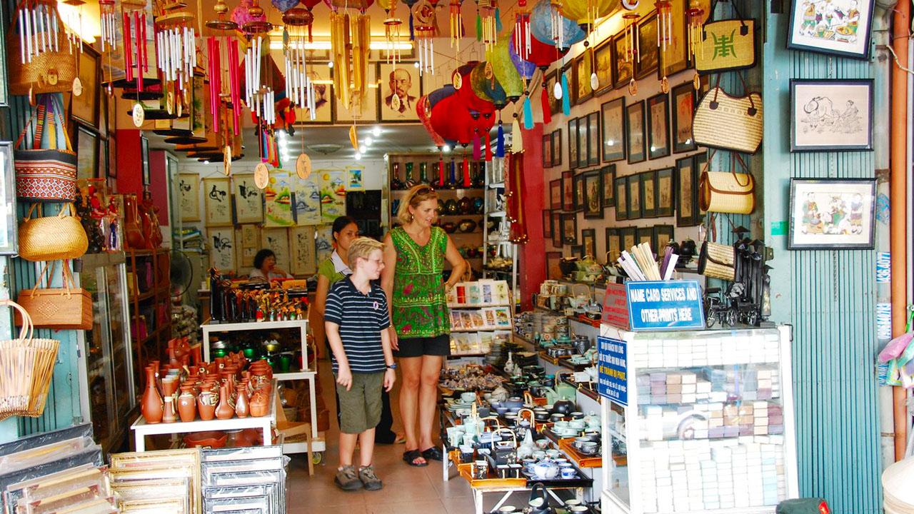 Souvenir shop