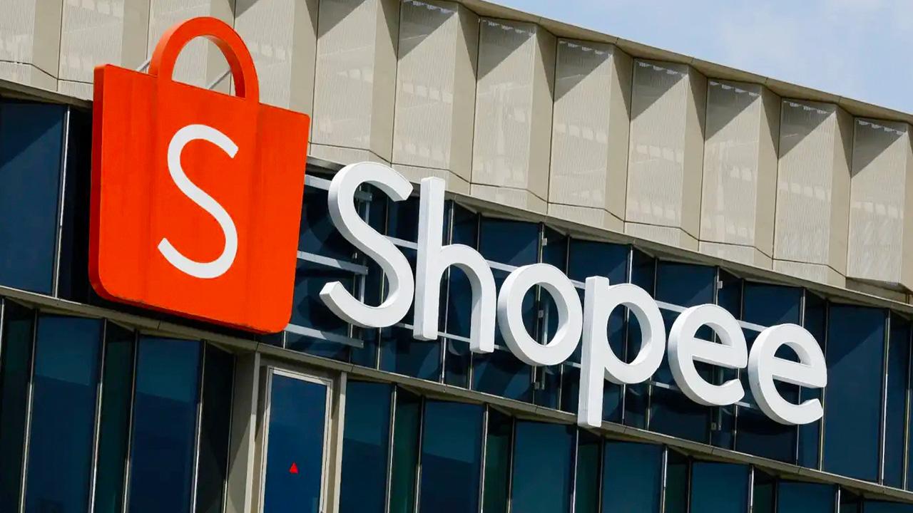 Shopee - Famous online shopping platform in Vietnam