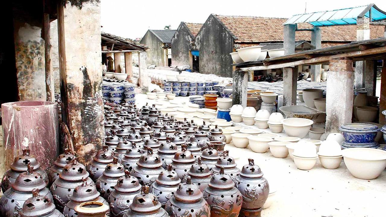 Bat Trang handicrafts