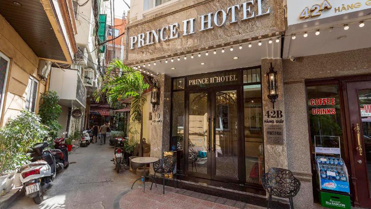 Hotels and guesthouses hang giay street hanoi