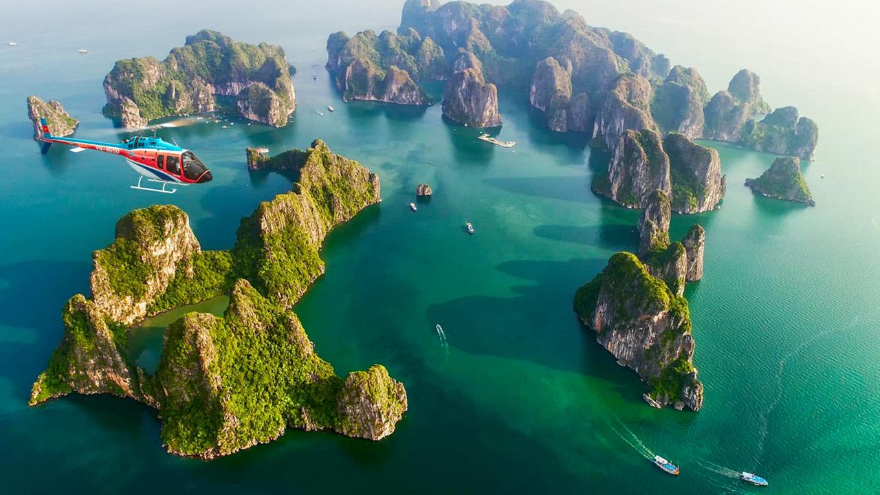 Overview of Ha Long Bay