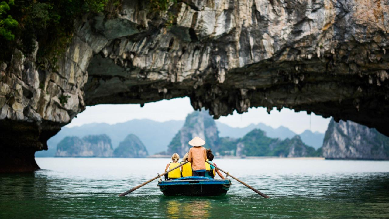 Tourism in ha long bay