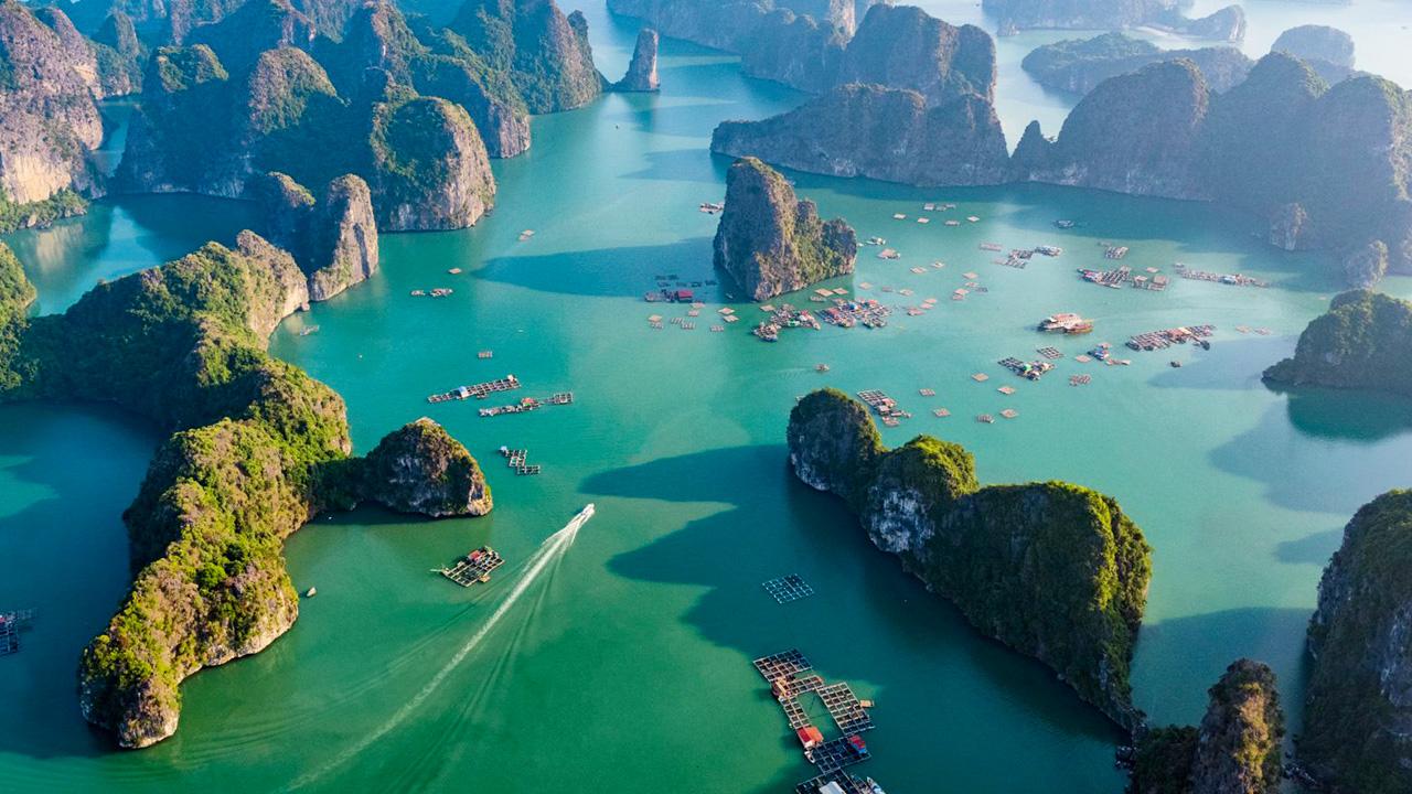 Best times to visit ha long bay
