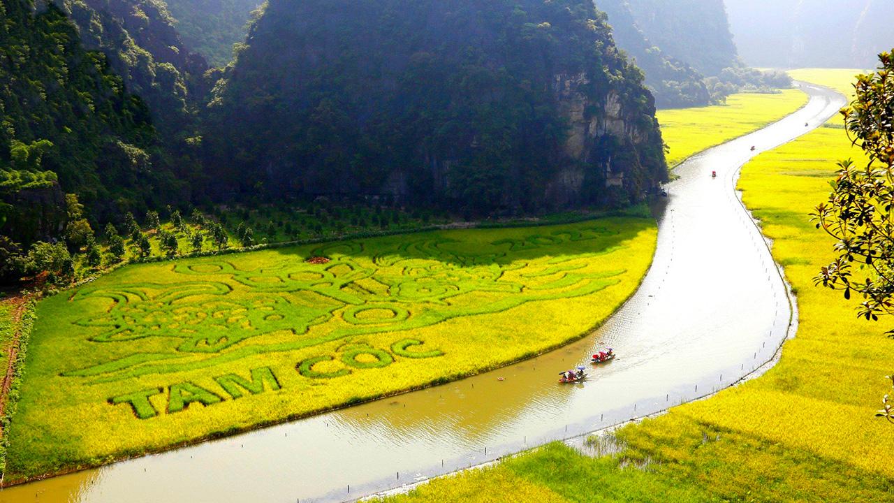 Tam Coc: The River of Golden Silk