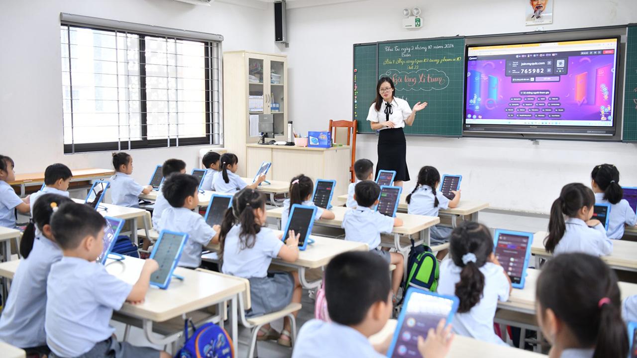 Students learn in a modern environment.