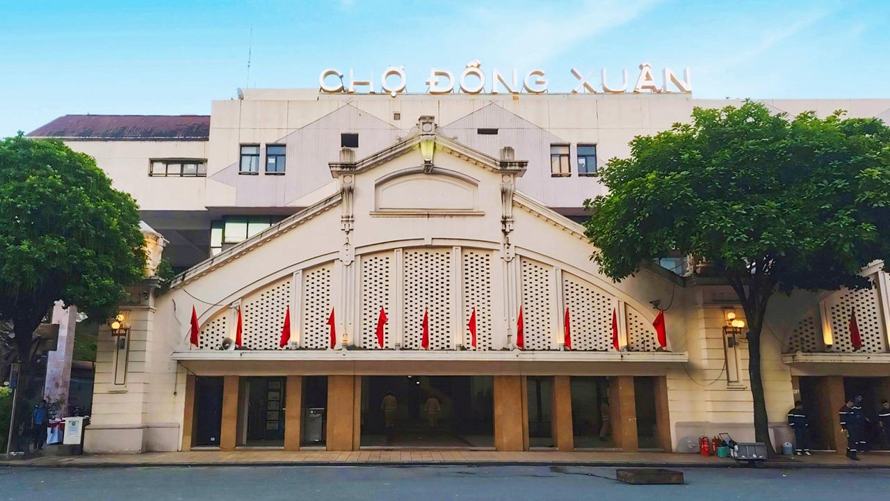 Chợ Đồng Xuân - Trung tâm thương mại mua sắm