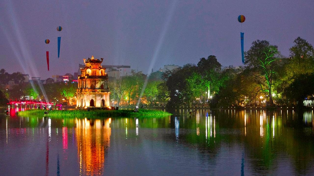 Hồ Gươm về đêm