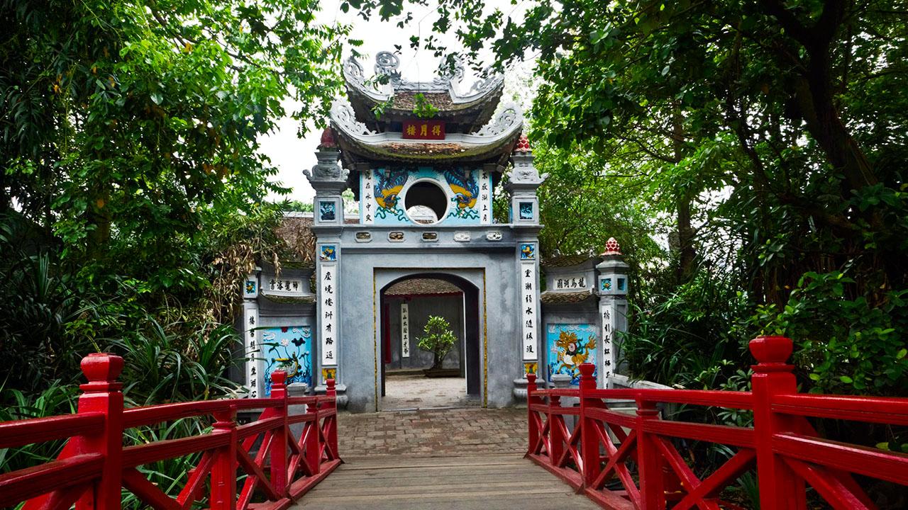 Đền Ngọc Sơn - Không gian thanh tịnh giữ lòng phố cổ