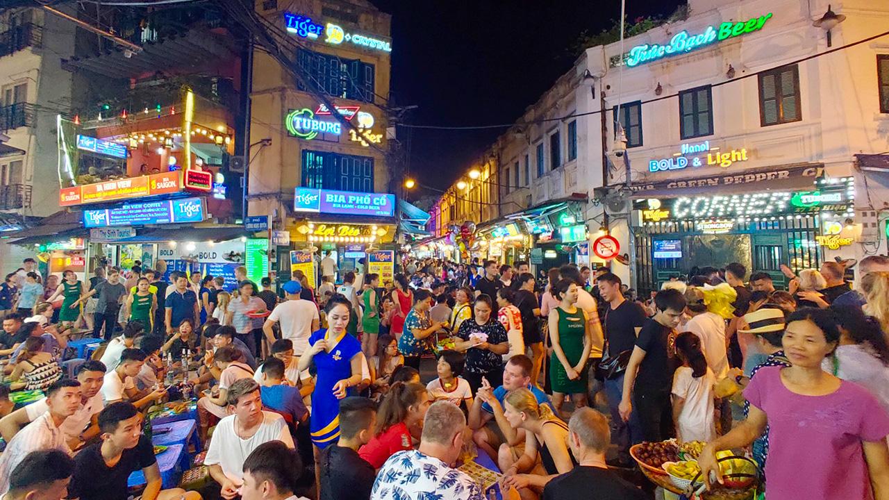 Old and modern buildings on Ta Hien Street side by side