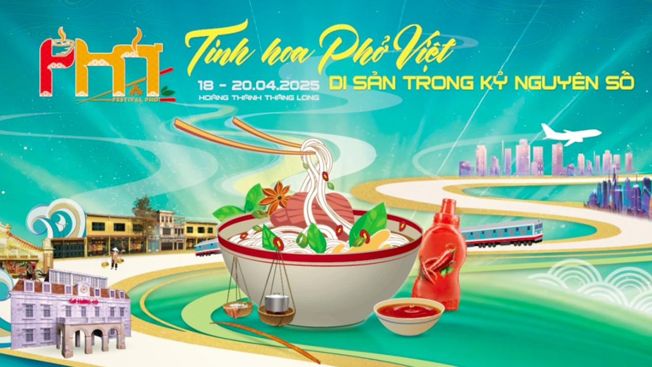 Người đầu bếp chế biến phở Hà Nội trong không gian truyền thống.